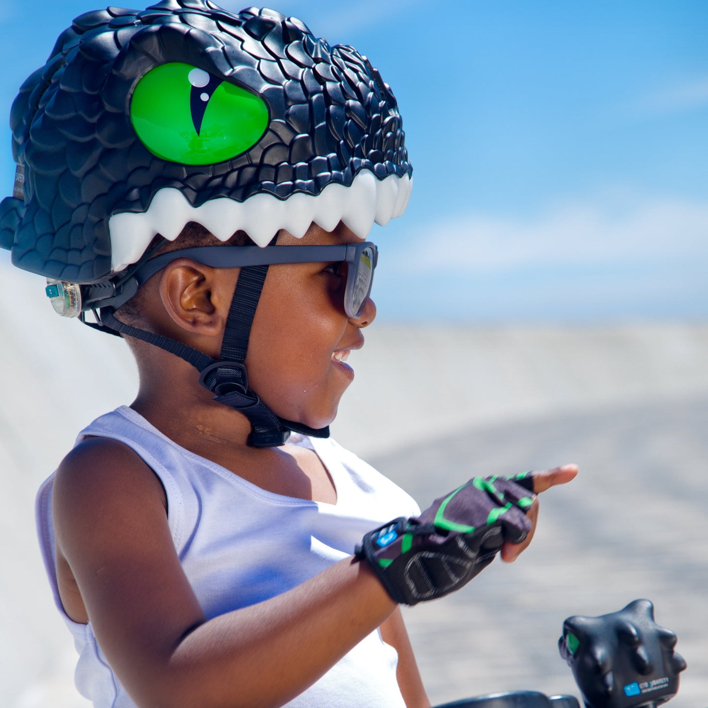 Kids Bike Gloves Black Dragon